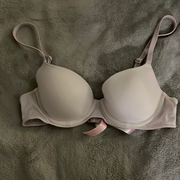 Victoria’s Secret/PINK Lightly Lined Underwire Bra - Picture 1 of 1